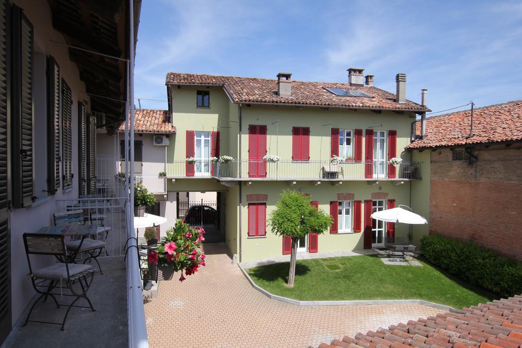 Casa Andrea Hotel La Morra Exterior photo